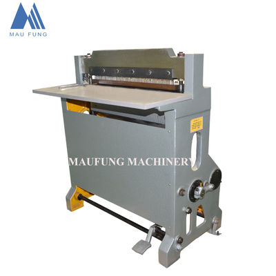 Semi-Automatic Manual Punching Machine with 1.5KW Power 220V Voltage and 50-60 Times/Minute Speed for Notebook Binding